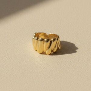 anillo dorado